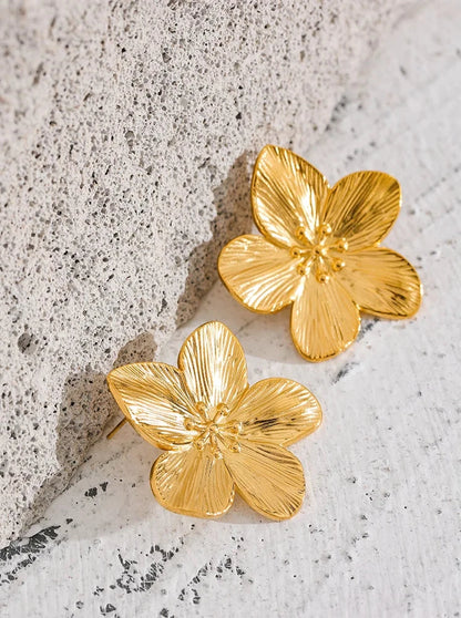 18K Gold Golden Flower Earrings for Women Elegant Floral Design